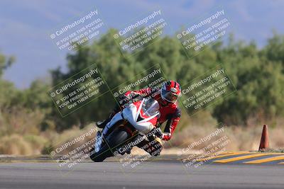 media/Nov-06-2022-SoCal Trackdays (Sun) [[208d2ccc26]]/Turn 7 Set 1 (1050am)/